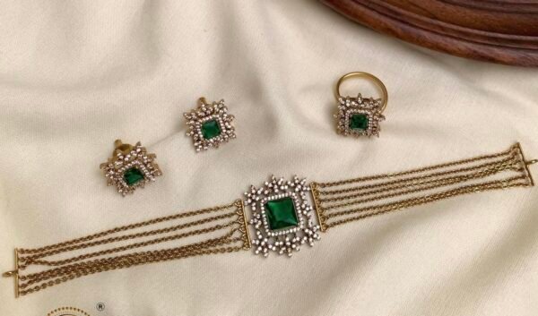 Antique AD Emerald Three in One Choker set