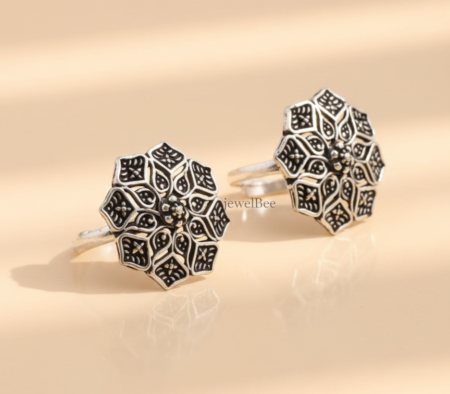 Oxidized Kamala Toe Rings