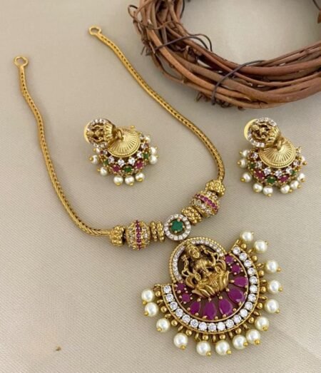 Traditional Lekshmi Devi Addigai Set