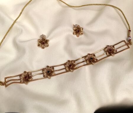 Trending Traditional Flower Choker set