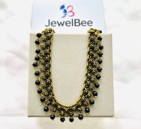 Mehandi Polish Necklace With Black Beads