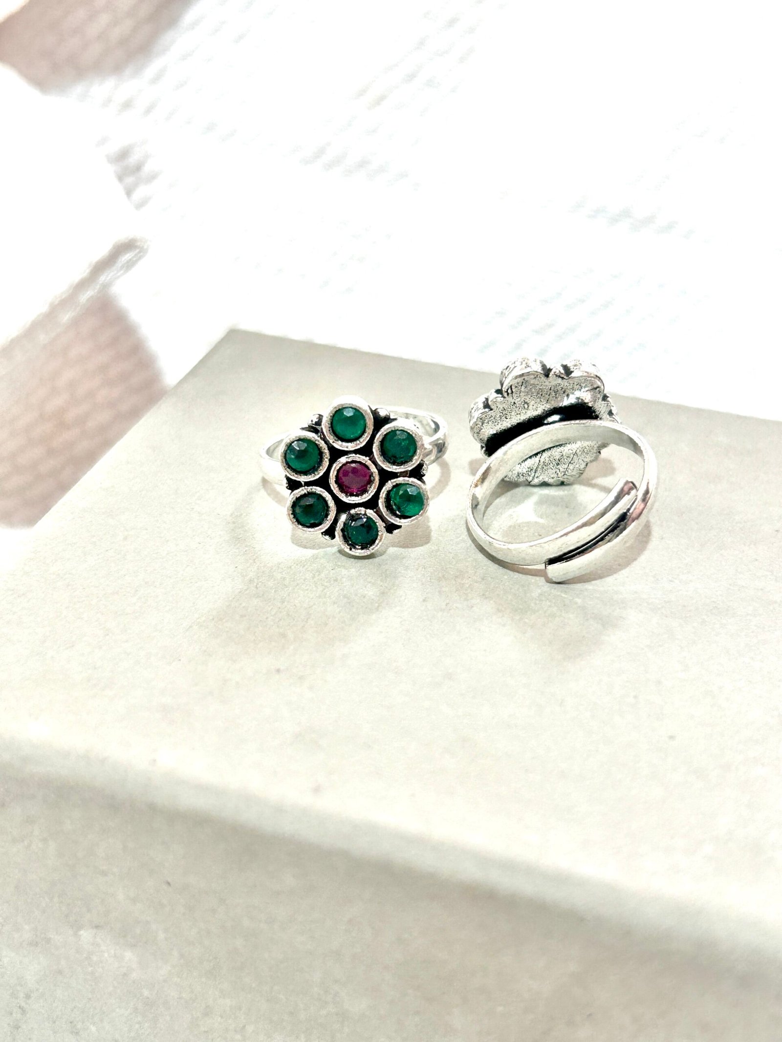 Green & Red Stone Flower Minchi- Adjustable Toe Ring - Image 2