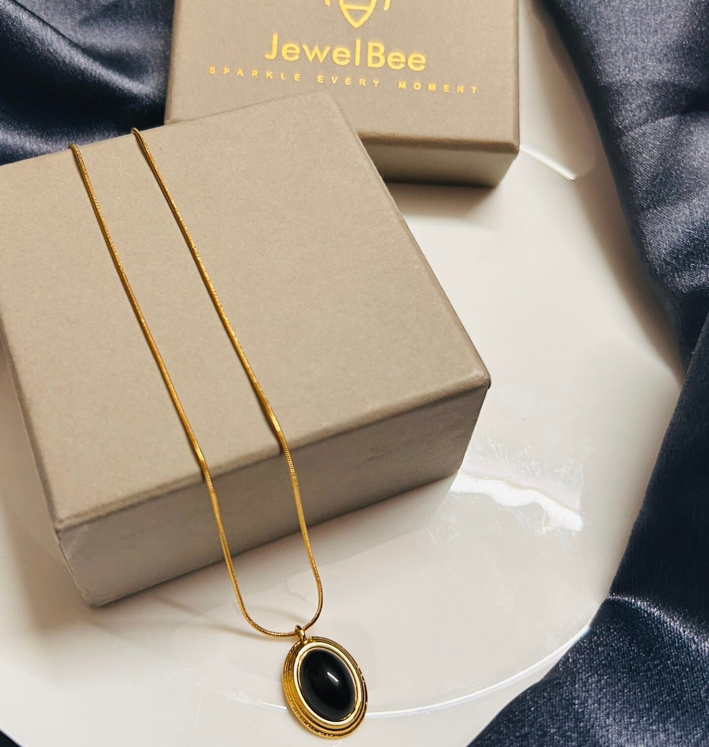 18k Gold Plated Black Pendant - Image 2