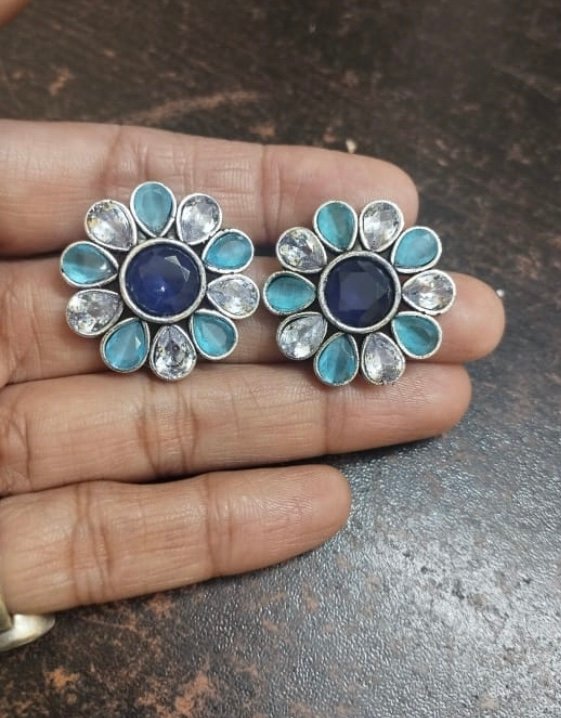 Daisy Stone Earrings