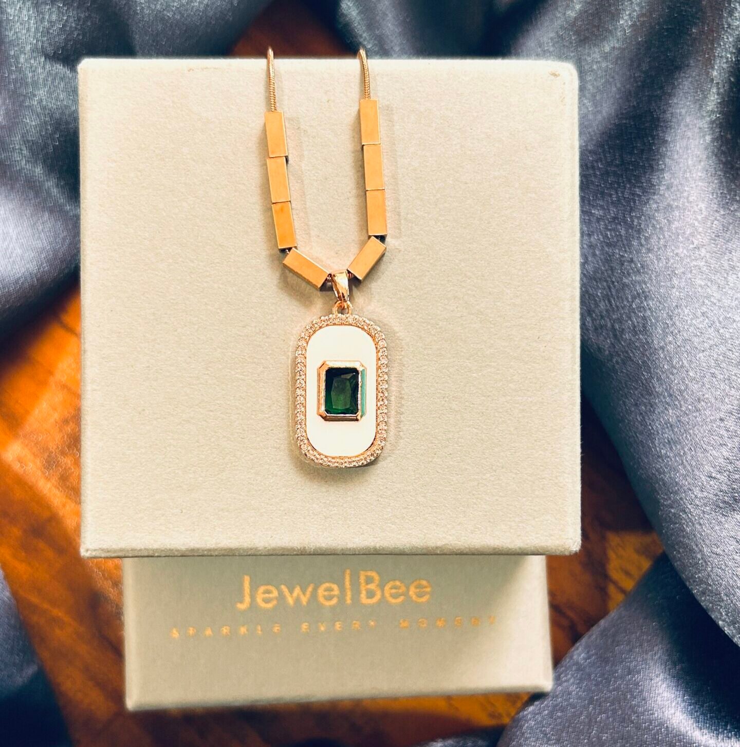 18k Rose gold plated green stone pendant