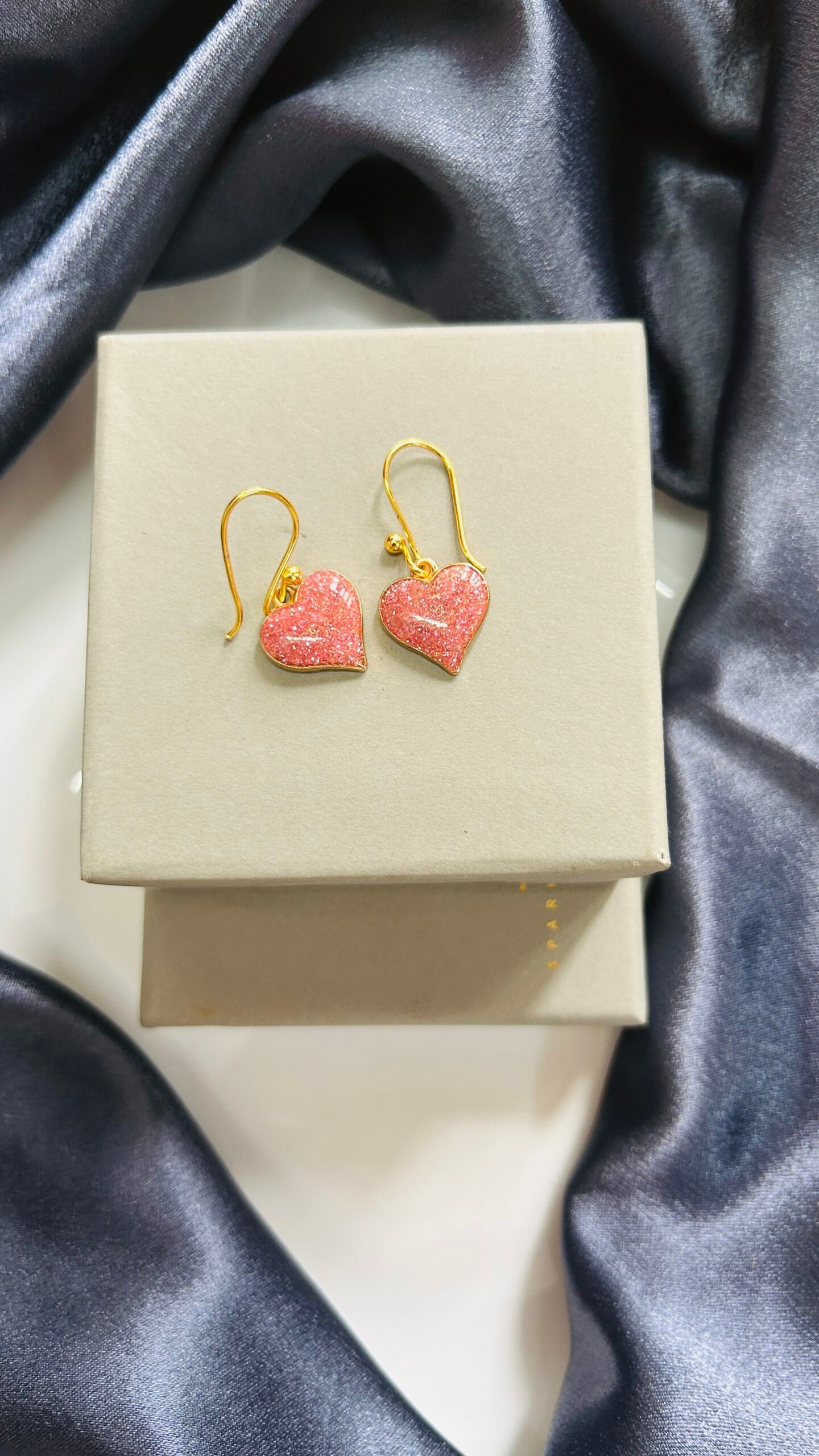 Heart Shape Enamel Necklace set - Image 3