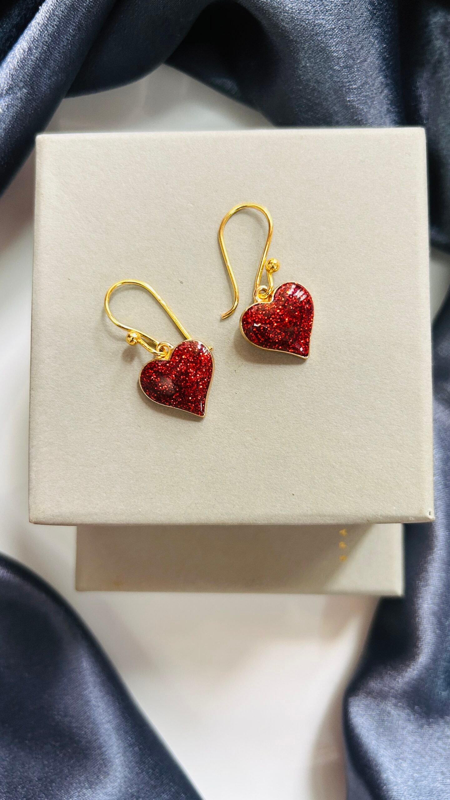 Heart Shape Enamel Necklace set - Image 2