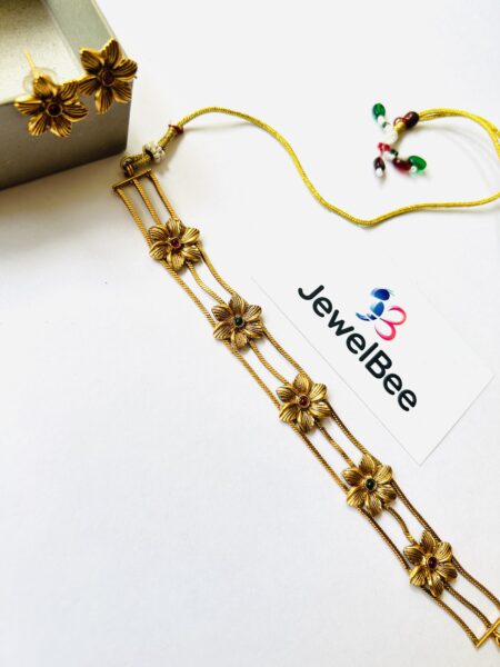 Trending Traditional Flower Choker set