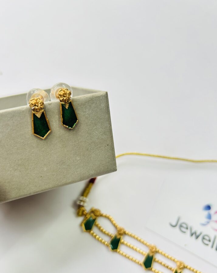 Traditional EnamelShort Nagapadam Choker set - Image 2