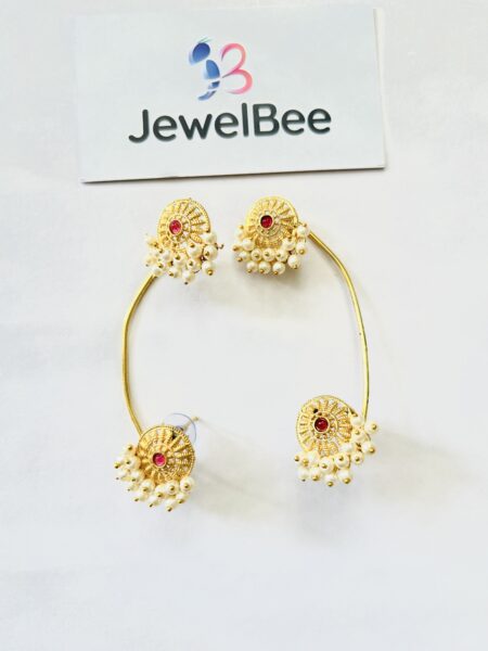 Traditional Mallika Earcuff with clustered pearl