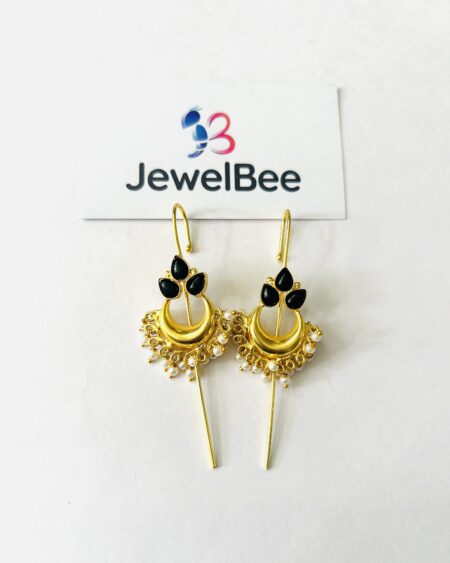 Chandini Pearl Filled Earcuff