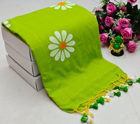 Khadi Cotton Saree with tassels & Running Blouse Piece - Daisy Print