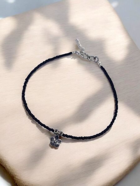 Elegant Flower Charm Single Anklet with Silver and Perfect Black Glass Beads