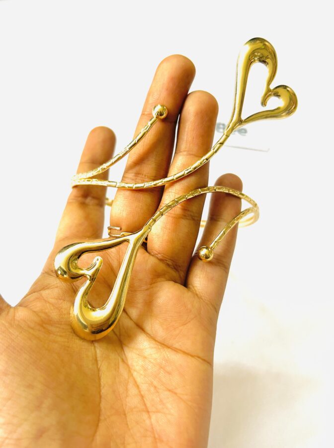 18k Gold Plated Anti tarnish HEART Hand Cuff - Image 2