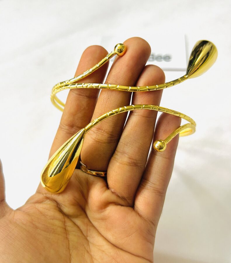18k Gold Plated Anti tarnish Rui Hand Cuff - Image 2