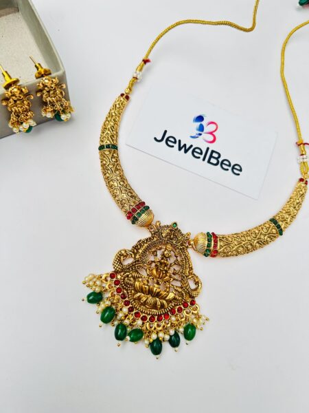 Lekshmi Devi Hasli pattern Choker Set with Green beads