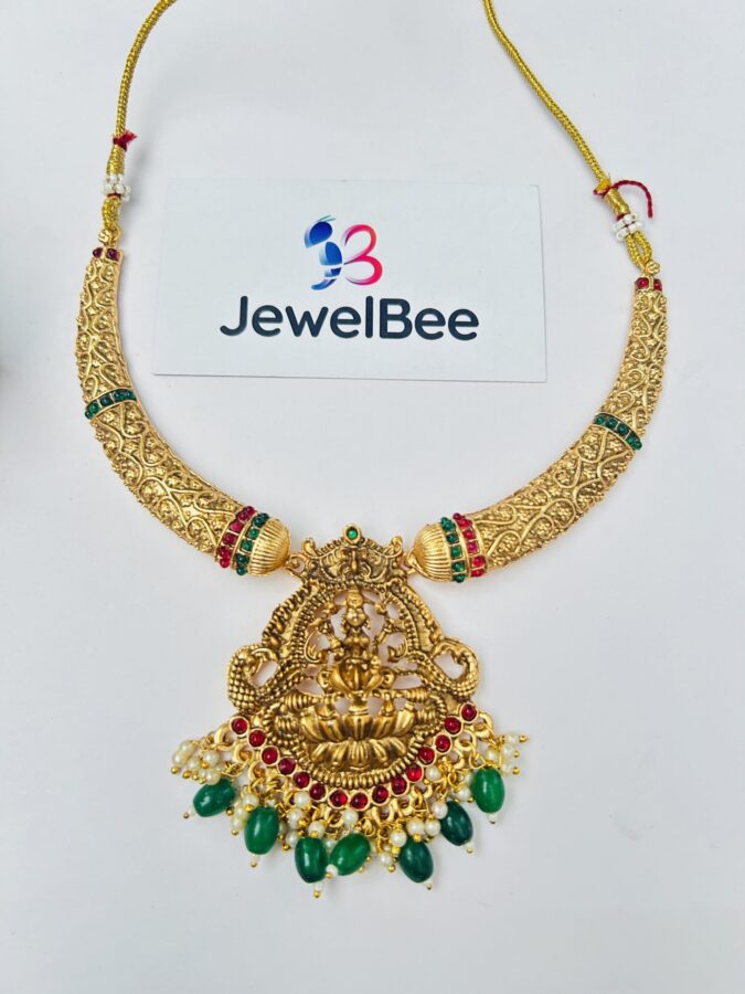 Lekshmi Devi Hasli pattern Choker Set with Green beads - Image 2
